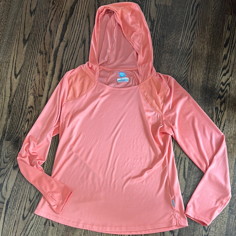 Columbia Pink Hooded Sweatshirt Lightweight and Breathable